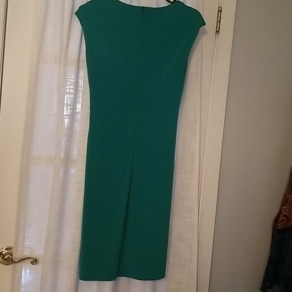 Dress - Picture 3 of 4